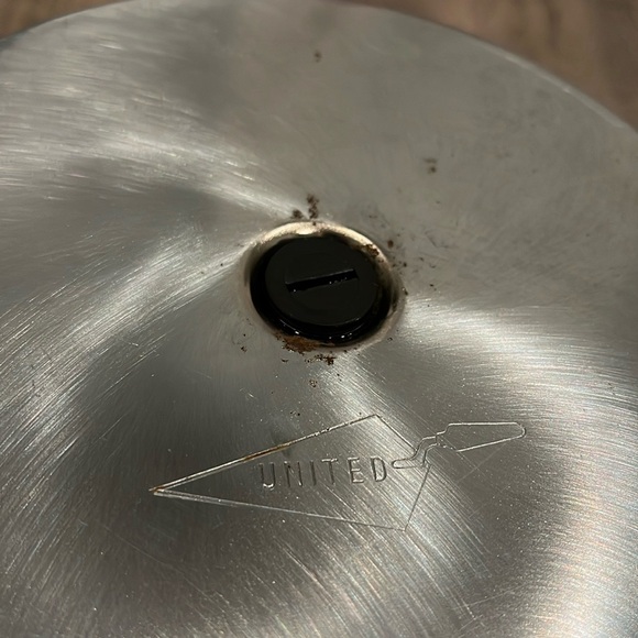 Vintage United Metal Stripe Ice Bucket Chrome Finish with Aluminum Inner Bucket - Picture 7 of 8